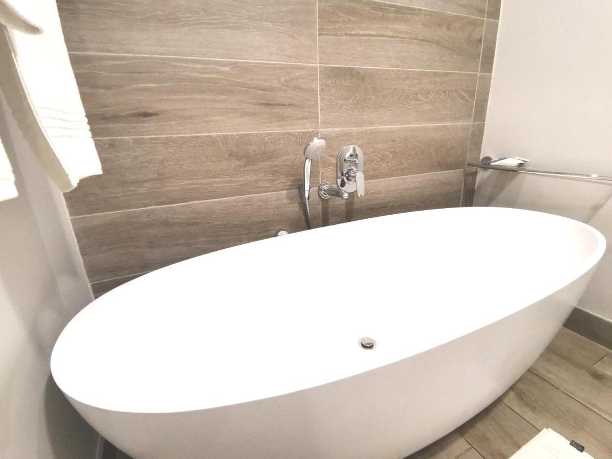 Regency Apartment Hotel Menlyn Pretoria-Noord Extérieur photo